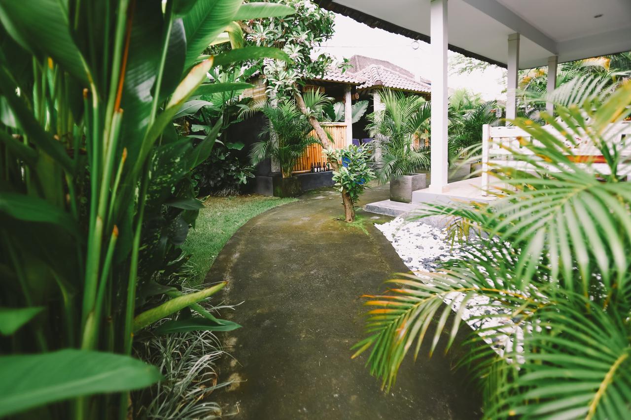 Swan House Canggu Hotel ภายนอก รูปภาพ