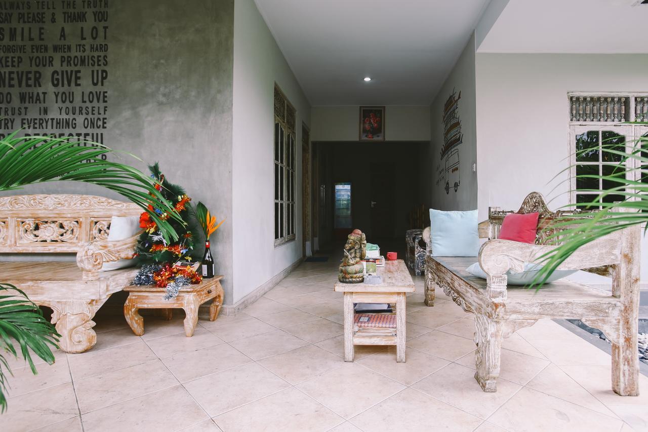 Swan House Canggu Hotel ภายนอก รูปภาพ