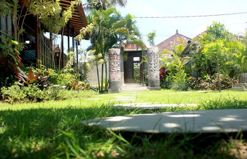 Swan House Canggu Hotel ภายนอก รูปภาพ
